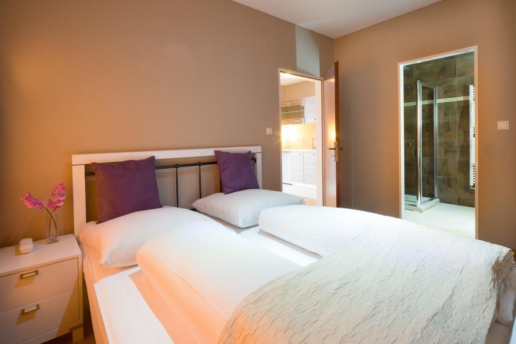 La Petite Perle Hotel Hamburg Room photo